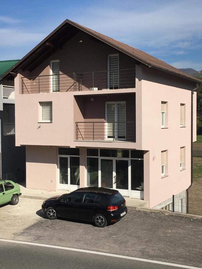 S&R Lake View Hostel Konjic Ngoại thất bức ảnh